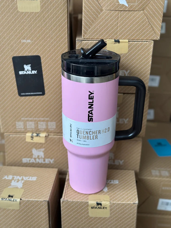 The Quencher H2.0 Flowstate™ Tumbler Stanley Cup