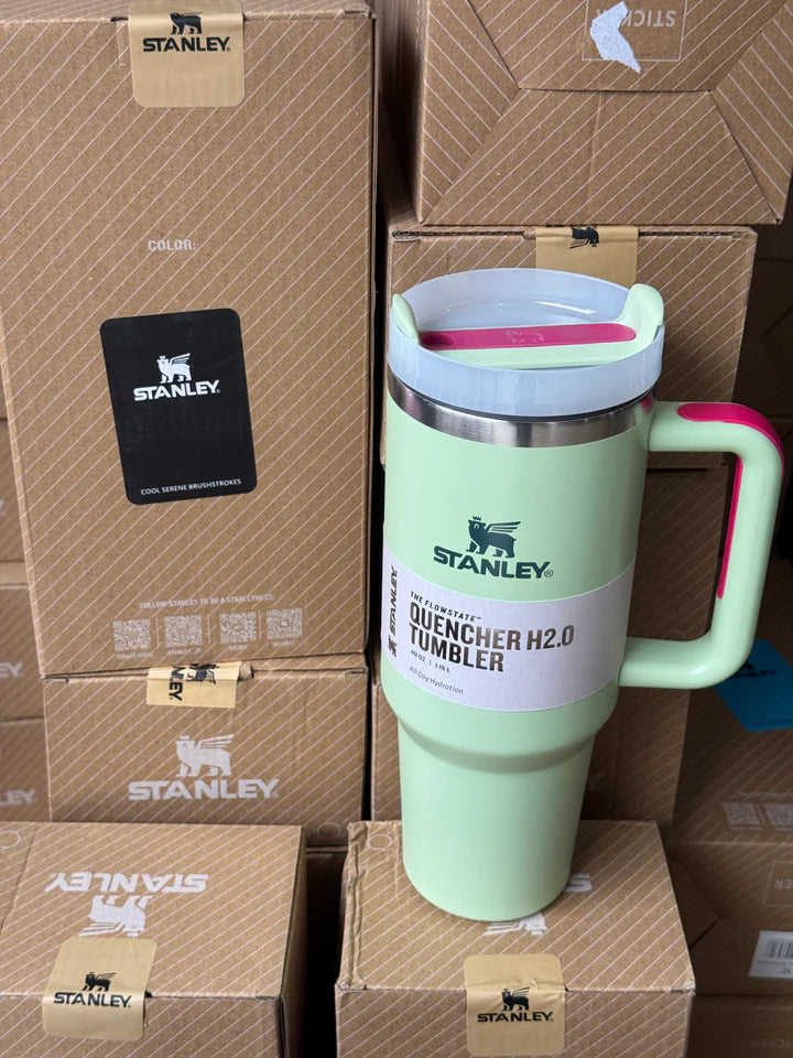 The Quencher H2.0 Flowstate™ Tumbler Stanley Cup