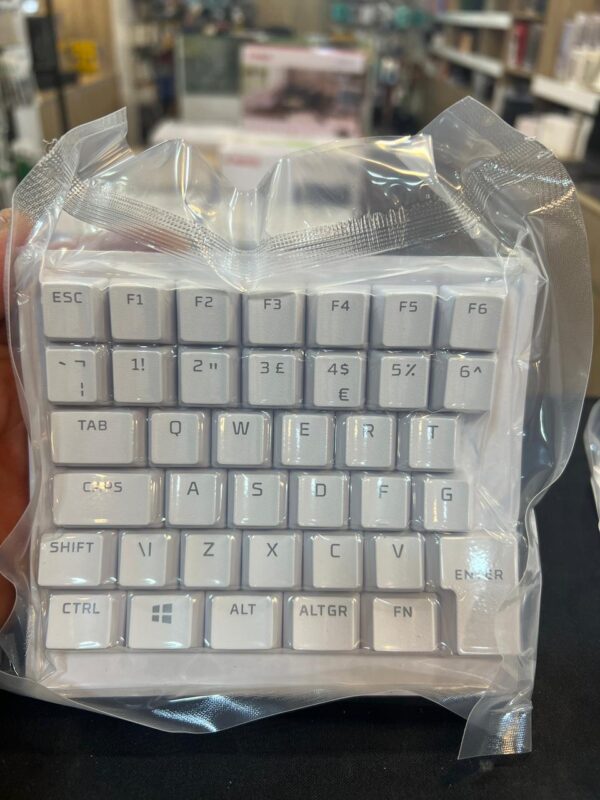 HyperX PBT Keycaps – Full Key Set, Double Shot PBT Material, English (UK) Layout, 104 Keys – White - Image 7